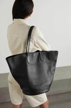 Wholesale 🎁 KHAITE Circle Medium Leather Tote ⌛ -Khaite Store w920 q60 1143