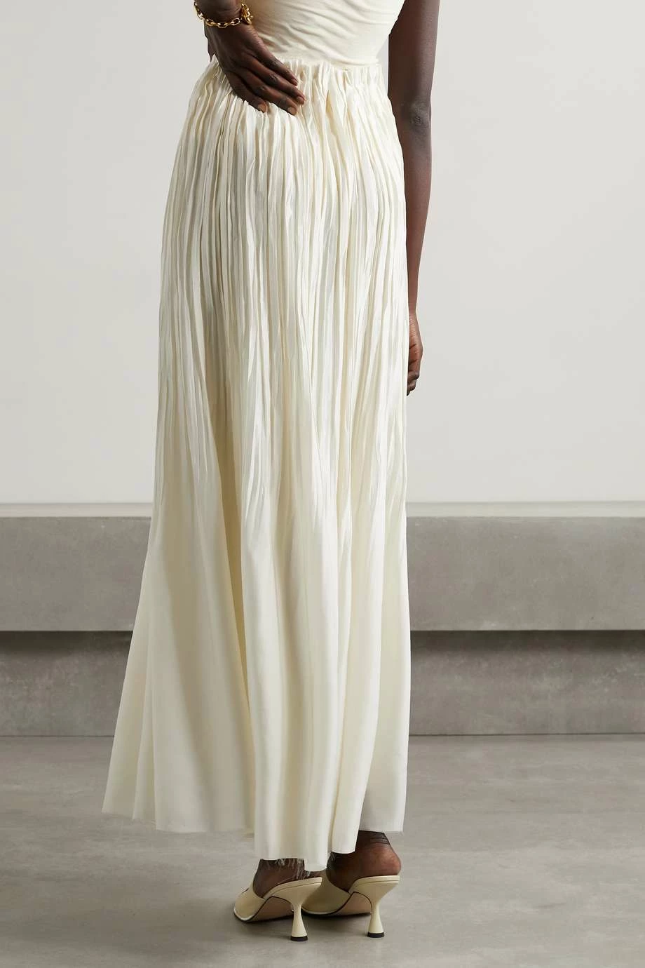 Best deal โ KHAITE Cersi Pleated Cupro Maxi ๐ Skirt ๐ฅ 6 Best deal โ KHAITE Cersi Pleated Cupro Maxi ๐ Skirt ๐ฅ - Image 4
