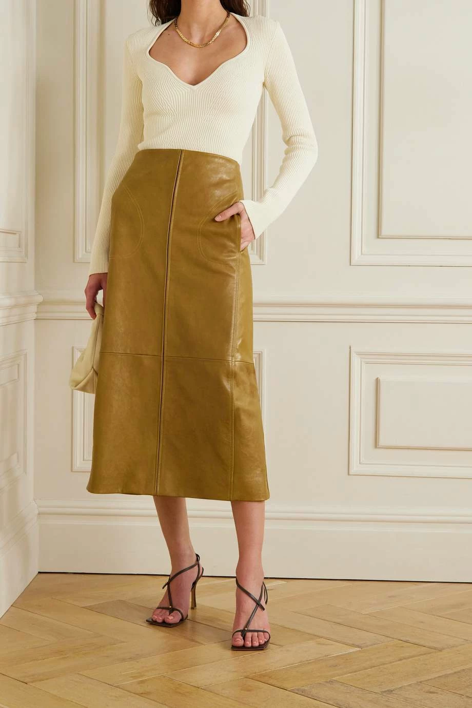 Budget โญ KHAITE Joli Leather Midi ๐ Skirt ๐ 4 Budget โญ KHAITE Joli Leather Midi ๐ Skirt ๐ - Image 2