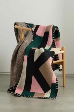 Cheap 😍 KHAITE Saratta Intarsia Cashmere Blanket 🌟