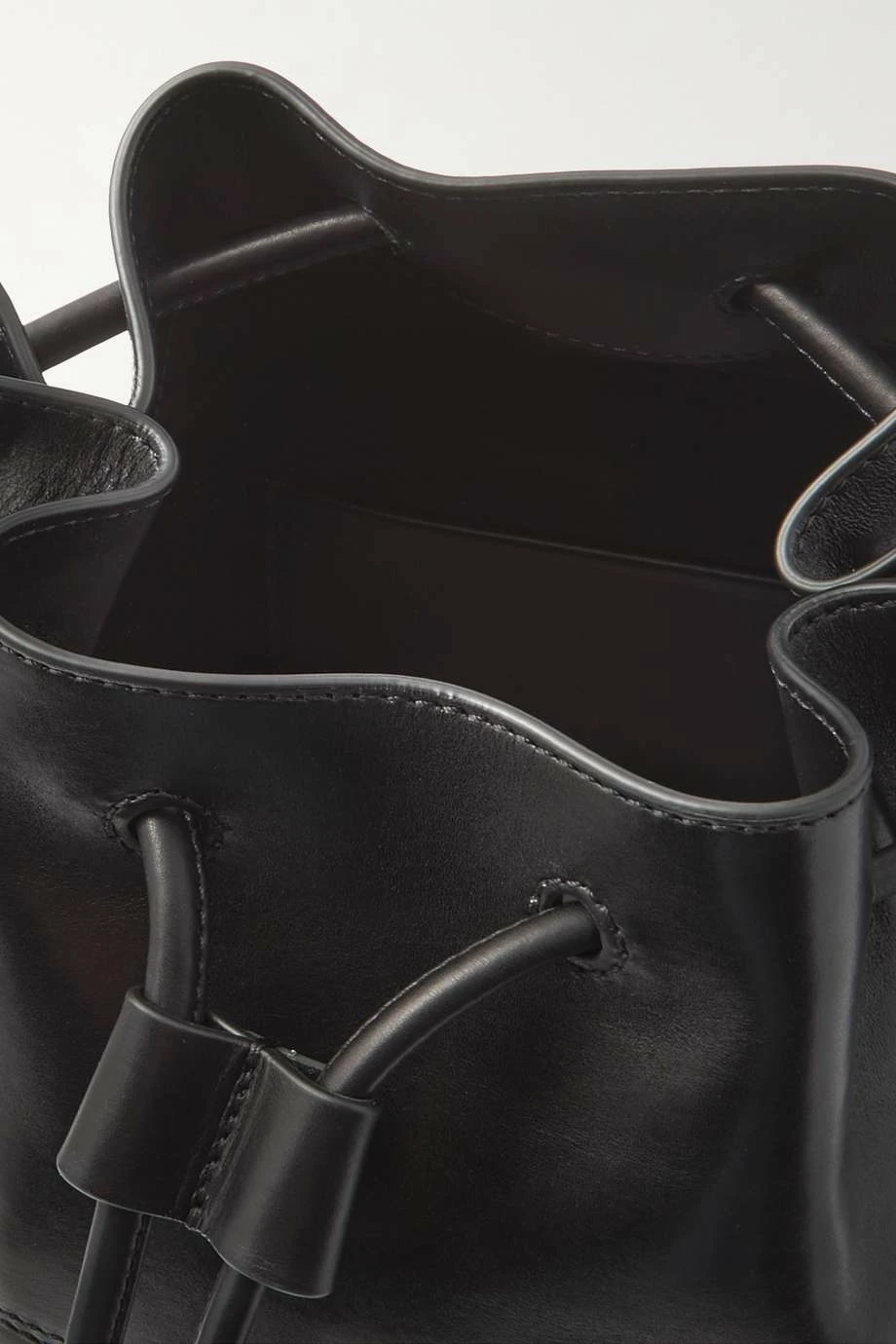 Best deal ✔️ KHAITE Daphne Leather Backpack 🤩 6 Best deal ✔️ KHAITE Daphne Leather Backpack 🤩 - Image 5