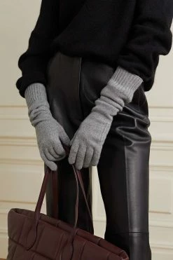 New βοΈ KHAITE Soraya Cashmere Gloves π 6 New βοΈ KHAITE Soraya Cashmere Gloves π -Khaite Store w920 q60 700