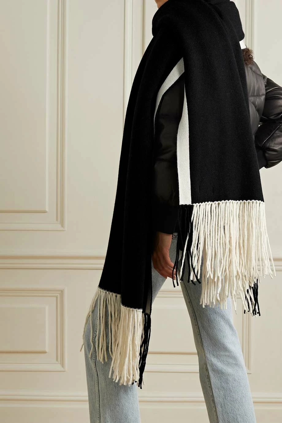 Best Pirce π KHAITE Riga Reversible Fringed Cashmere Scarf βοΈ 4 Best Pirce π KHAITE Riga Reversible Fringed Cashmere Scarf βοΈ - Image 3
