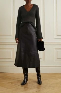 Brand new 🥰 KHAITE Claudia Cashmere-blend Sweater 🤩 8 Brand new 🥰 KHAITE Claudia Cashmere-blend Sweater 🤩 -Khaite Store w920 q60 807