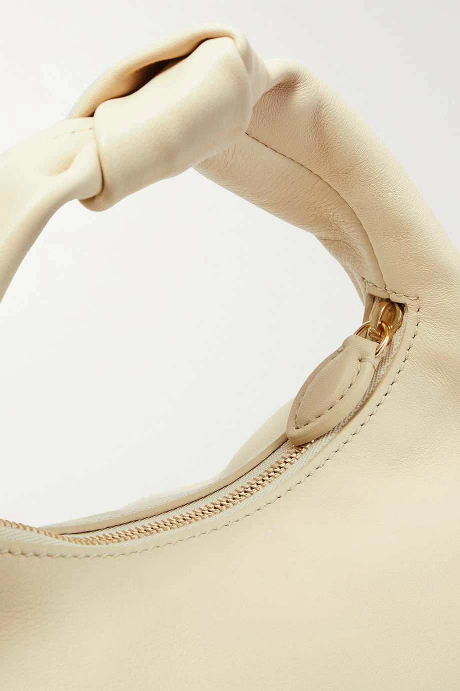 Coupon โญ KHAITE Beatrice Small Knotted Leather Tote ๐ 6 Coupon โญ KHAITE Beatrice Small Knotted Leather Tote ๐ - Image 4