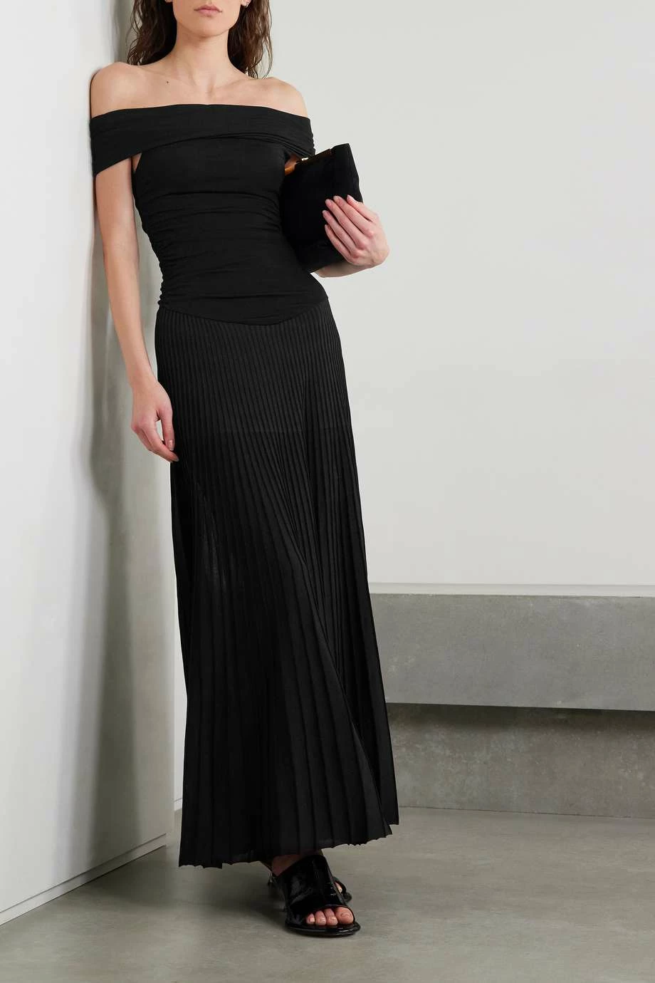 Wholesale ✔️ KHAITE Marca Off-the-shoulder Ribbed Stretch-knit Gown ⌛ 7 Wholesale ✔️ KHAITE Marca Off-the-shoulder Ribbed Stretch-knit Gown ⌛ - Image 5